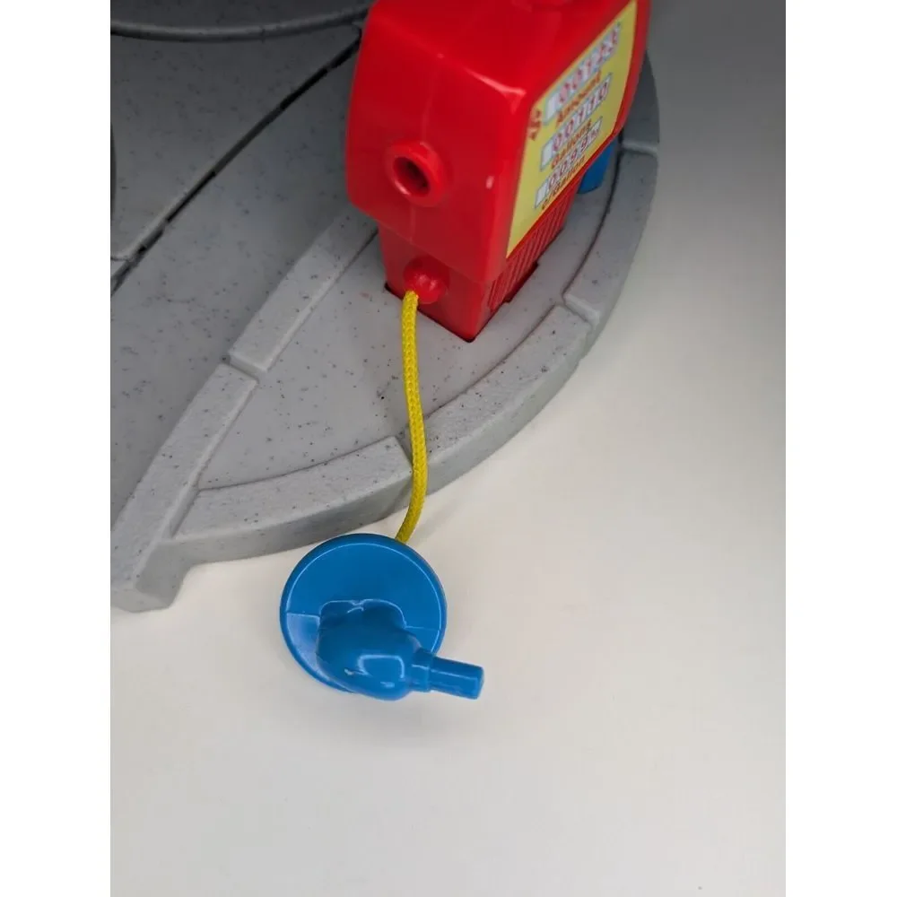 1999 Tyco Sesame Street RADIO Control Roadway Service Station K COMPLETE/ Read‎